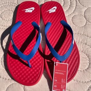 Men’s Nike flip-flops sz14